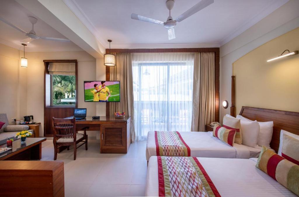 Sea Breeze Max Resort & Spa Маргао Экстерьер фото