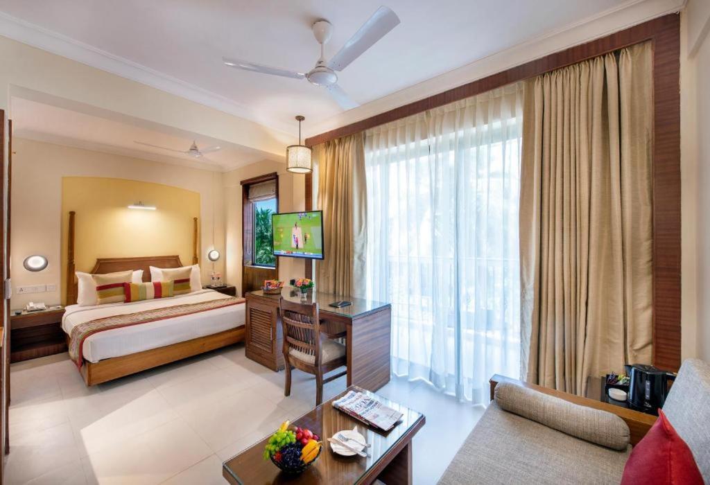 Sea Breeze Max Resort & Spa Маргао Экстерьер фото