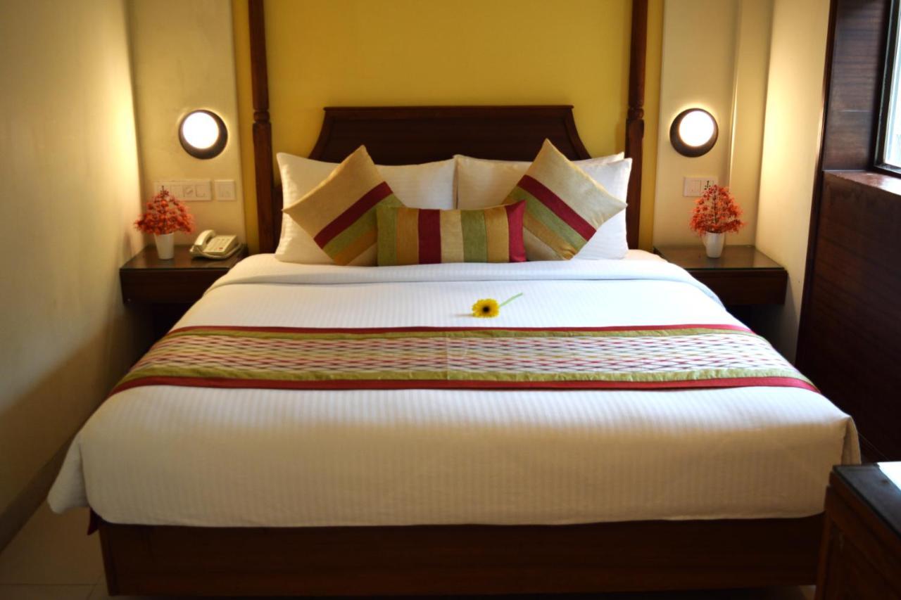 Sea Breeze Max Resort & Spa Маргао Экстерьер фото